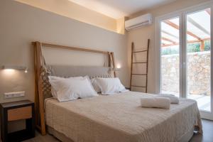 Mikri Santa Maria Beachvilla Pool Paros