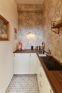 Asbóth 221 COZY CENTER APARTMENT