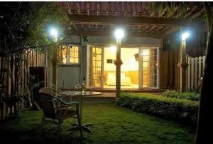 Signature's 21 At the Country Club - Niger Corner