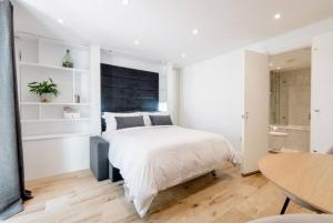 Well-Positioned Studio Flat