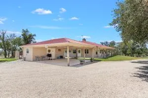 Omie's Ranch Haus - Ingram