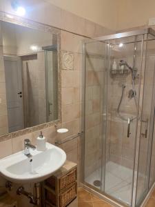 Claves Claustri - Camere in appartamento storico