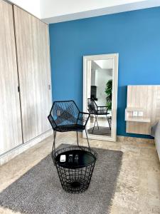 Top Location one block from 5th