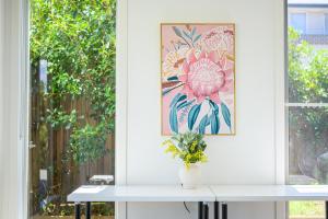 Denham Court Adorable 4Br house with Wifi &Parking