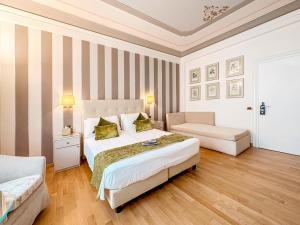 Superior Double Room room in Hotel Jolanda