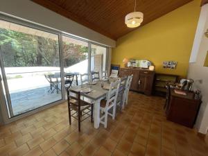 Maison spacieuse, 600m plage, 6 couchages, parking gratuit, jardin, terrasse, WiFi optionnel - FR-1-224C-210