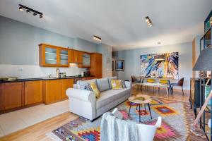 Stylish and colorful apartment with balcony in center