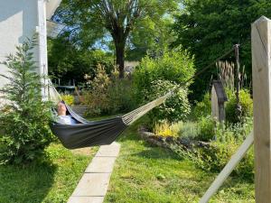 Maisons de vacances The Little Oak - tiny house with bed on mezzanine & terrace - from 1 to 4 p Disney, Paris & CDG : photos des chambres
