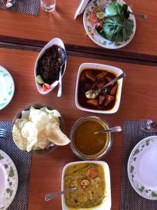 Abad Premium House Boat