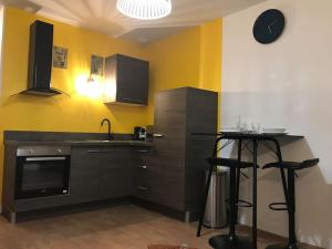 Appartements *Le Yellow -Appartement T2, hypercentre* : photos des chambres