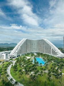The Cam Ranh Oceanview Resort
