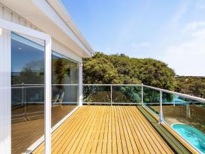 Rye Baby by ReadyStay - Main House and Guest House - LINEN PROVIDED, BYO TOWELS