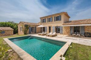 Villas Bastide-style property with pool and grape vines : photos des chambres