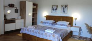 Riviera Rooms and Apartments