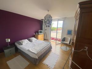 Chambre avec salle de bain privée à l étage dans ma maison