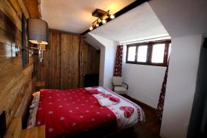 Chalets Chalet le Chantelevent for 24 Guests - Slope Views, Pool & Jacuzzi : photos des chambres