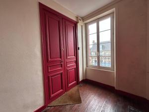 Appartements Appartement F1, refait a neuf, 150m de la plage : photos des chambres