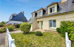 Maisons de vacances Beautiful Home In Cancale With Wifi And 4 Bedrooms : photos des chambres