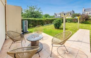 Maisons de vacances Beautiful Home In Cancale With Wifi And 4 Bedrooms : photos des chambres