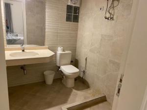 Spacious 6-BRs in El-Sokhna Beach & pool access