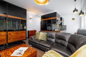 Stylish Korfantego Apartment next to Spodek by Renters