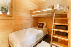 Chalets Chalet d'en haut - 15 Pax Chalet et Mazot - Jardin Prive - Belles Vues : photos des chambres