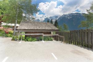 Chalets Chalet d'en haut - 15 Pax Chalet et Mazot - Jardin Prive - Belles Vues : photos des chambres