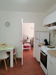 Trinity Apartment Seafront