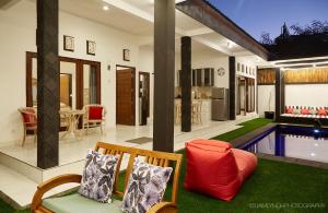 Massive 6-bedroom Villa with 2 Pools