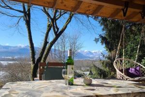 Chalets Cabane dans les bois avec vue sur les Pyrenees : photos des chambres