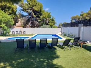 Acogedora Villa en Alicante con piscina & barbacoa