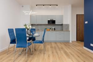 Apartment Avenue Solidarnosci on Wola by Noclegi Renters