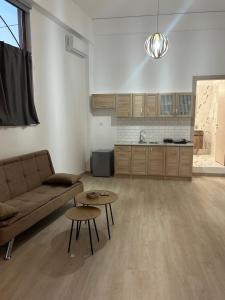 Paola’s apartments near Athens Airport