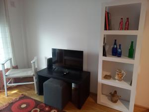 DEPARTAMENTO a PASOS del CENTRO, BARRIO NORTE, 4 PERSONAS