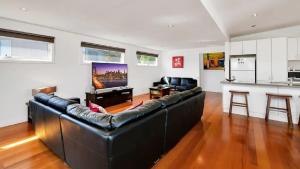 Rumah Pantai by ReadyStay - BYO LINEN & TOWELS