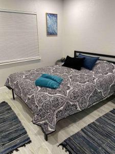 Lovely 2-Bedrooms Central Clearwater Apartment