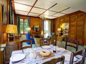 Chalet familial spacieux avec sauna au cœur du Bessat - FR-1-496-24