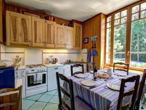 Maisons de vacances Gite Le Bessat, 4 pieces, 6 personnes - FR-1-496-24 : photos des chambres