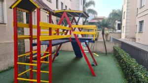 Condomínio Olhos Dagua by Rhouses