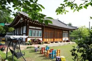Damyang Flower & Hanok - Mokpo