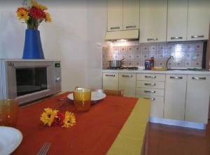 Studio in a seafront building-Beahost