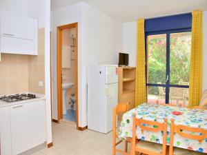 Cozy apartment with private garden near the beach