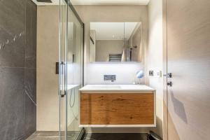 Superb One bedroom flat and terrace - Cannes center