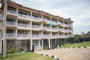 GLAMOUR APOLLO HOTEL - Endebess