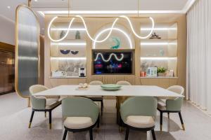丽水 Xinhuating Business Hotel 酒店 大堂
