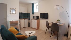 Appartements Le Reve bleu - Studio cosy Luneville centre : photos des chambres