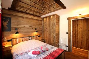 Chalets Chalet le Chantelevent for 24 Guests - Slope Views, Pool & Jacuzzi : photos des chambres