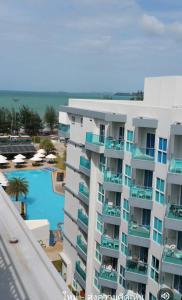 Grandblue condominium 402