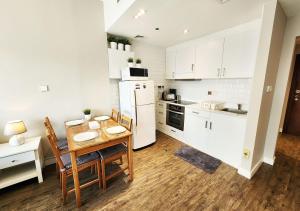 RH- Contemporary & Comfortable, Studio near Dubai mall