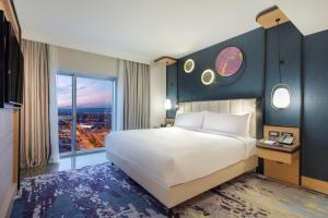 King Guest Room room in DoubleTree By Hilton Afyonkarahisar